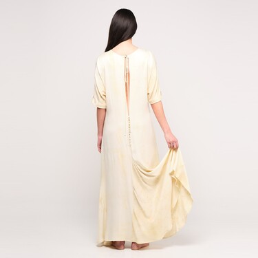 148_chamomile_satin_dress_b_02.jpg